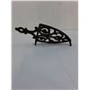 Image 3 : Vintage Cast Iron Trivet