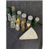 Image 3 : (24) Mostly Vintage Glass & Plastic Containers - Cannot Ship