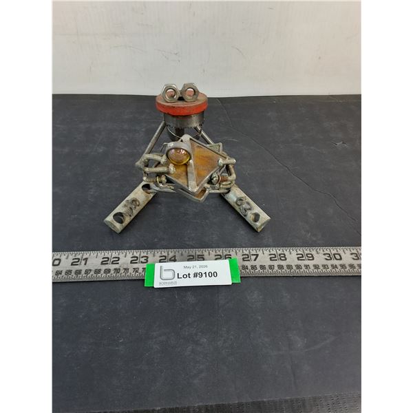 Hardware Art "Cross-Legged Robot"