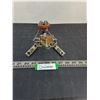 Image 1 : Hardware Art "Cross-Legged Robot"