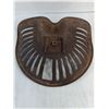 Image 2 : Antique Cast Iron Tractor Seat - 1 Broken Spoke