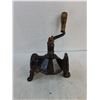Image 2 : Vintage Arcade Cast Iron Grinder