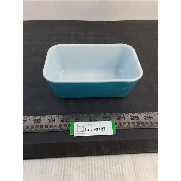 Vintage Pyrex Refrigerator Dish