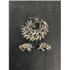Image 2 : Vintage Sherman Brooch & Earrings Set