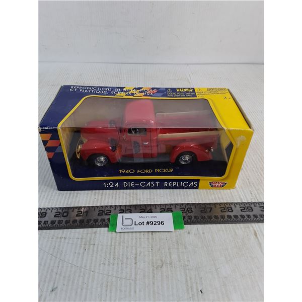 NIB Motor Max Replica 1:24 1940 Ford Pickup