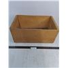 Image 1 : Wooden BC Pears Crate - 20x12x9" - Pickup Preferred