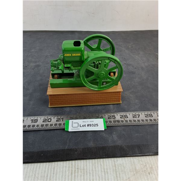 ERTL Replica 1:6 Diecast John Deere Model 'E' Hit & Miss Engine - Needs Batteries