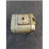 Image 4 : Vintage Ever Ready Metal Bicycle Lamp - Untested, As is