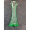 Image 4 : Vintage "Poppy Green" Uranium Glass 10" Vase - 1 Crack