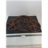 Image 1 : (3) Antique Cast Iron Wheel Pulleys - Largest 18" Diameter - Pickup Preferred