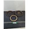Image 1 : (3) Vintage Doll Carriage Wheels