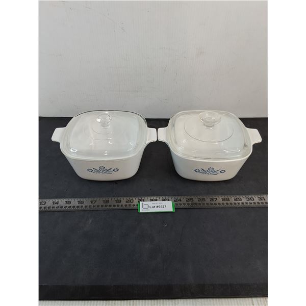 (2) Corning Ware 7-Cup Casserole Dishes w/lids