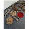 Image 2 : 1957 Ford Truck Tail Lights & Tailgate Hardware