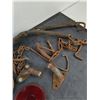 Image 3 : 1957 Ford Truck Tail Lights & Tailgate Hardware
