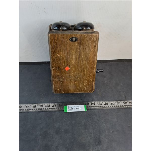 Antique Northern Electric Wooden Hand Crank Telephone