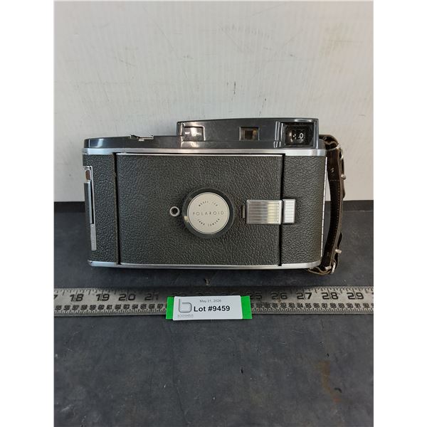 Vintage Polaroid 150 Land Camera