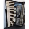 Image 2 : Hohner "Organola Deluxe" Adult Size Accordion w/Storage Case - Cannot Ship