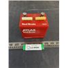 Image 1 : Atlas "Red Brute" Mini Radio - Needs Batteries