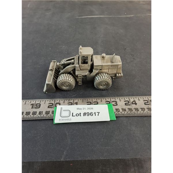 International Hough Payloader Pewter Ornament