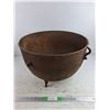 Image 1 : *Vintage Cast Iron Pot 20" x 13", RUSTY, PICKUP ONLY