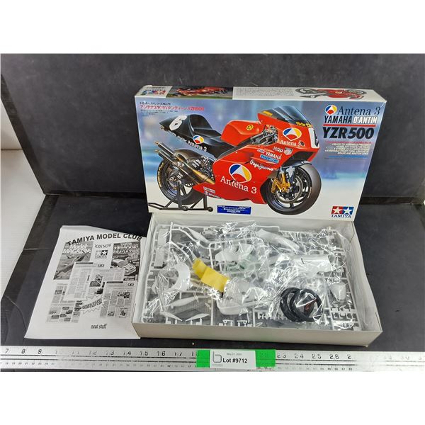 Tamiya Yamaha D'Antin YZR 500cc Motorcycle Model - New
