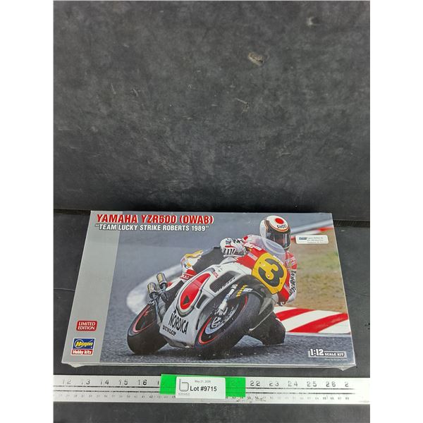 Hasegawa Yamaha YZR500 OWA8 Motorcycle Model - New