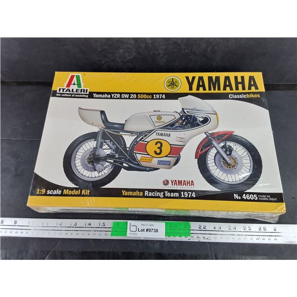 Italeri Yamaha YZR 0W20 500cc Motorcycle Model - New