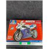 Image 1 : Italeri Agusta F4 2002 Motorcycle Model - New