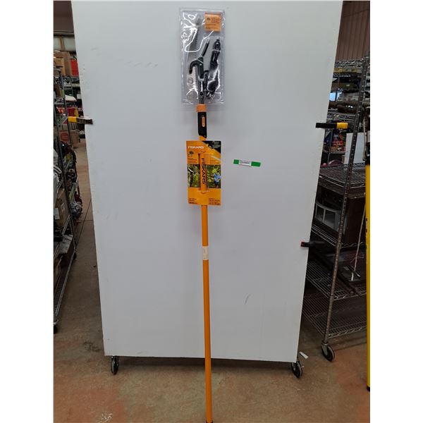 *Fiskars Extendable Pole Saw & Pruner - New, PICKUP ONLY