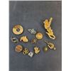 Image 2 : (13) Costume Jewelry Brooches