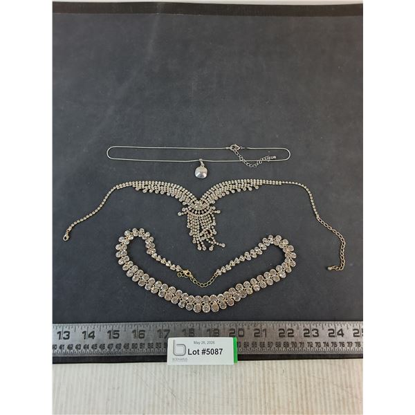 (3) Costume Jewelry Neck Laces