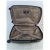 Image 4 : Heys Hard Body Rolling Suitcase - 13x23x9"