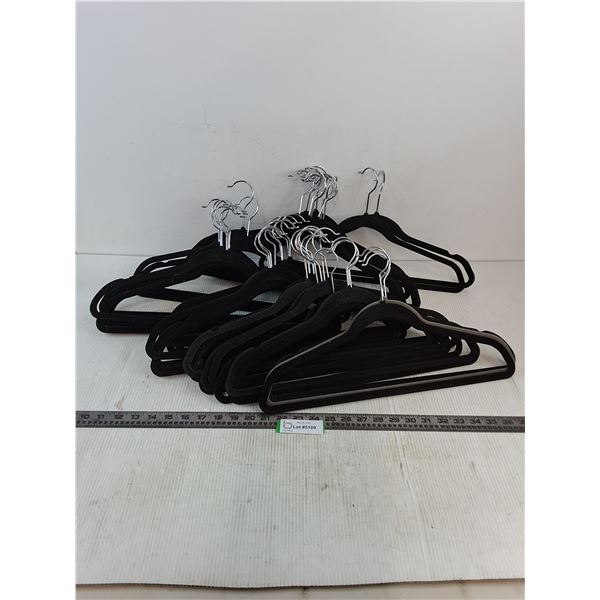 (47) Padded Clothing Hangers