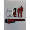 Image 2 : Tools Misc. Wrench, Pipe Cutter, 42mm PVC Pipe Cutter