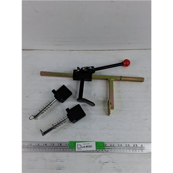 Motorcycle Foot Rests & Lever