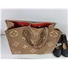 Image 2 : Louis Vuitton Purse - CANNOT AUTHENTICATE, Woman's Shoes - Size 4