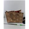 Image 4 : Louis Vuitton Purse - CANNOT AUTHENTICATE, Woman's Shoes - Size 4