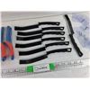Image 3 : Wire Brushes, Cleaning Brushes & Hooks
