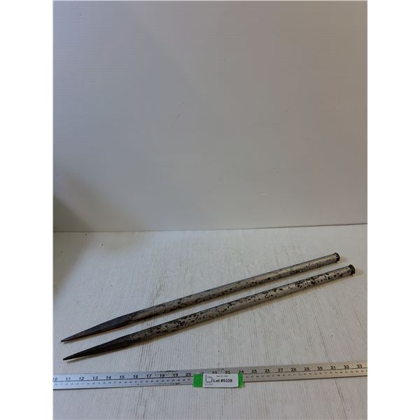 (2) 27" Metal Stakes
