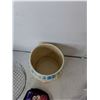 Image 4 : Inside Out 2 Pencil Case, Plant Stand 10", Fryer Basket, Misc. Cannot Ship