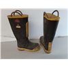 Image 2 : Black Diamond Steel Toed Rubber Boots: Women 7.5, Men's 5.5