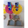 Image 2 : Bubble Flying Discs & Shadow Boxes