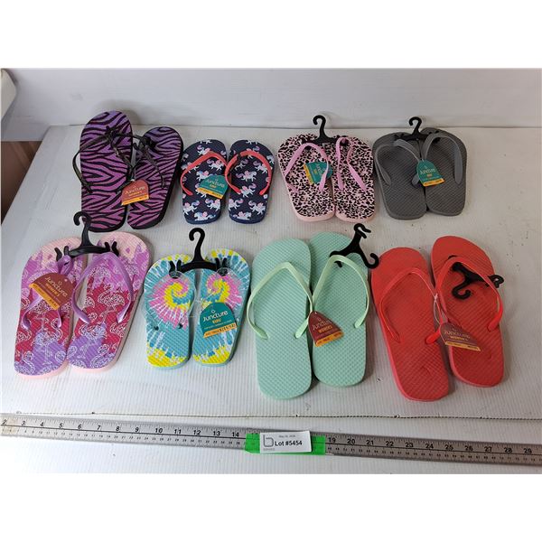 (8) Pairs of Women & Children's Flip Flops- Up to Szie 9/10- New