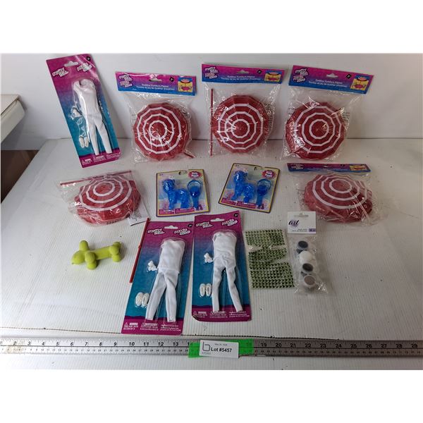 Barbie Style Table Umbrella, Clothing & Pony Figurines, Misc. Cannot Ship