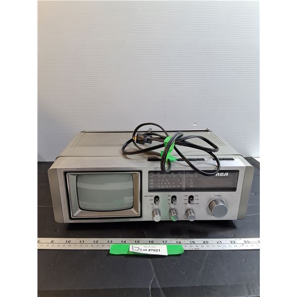 RCA Clock Radio TV Powers On