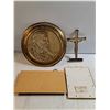 Image 5 : (4) Wall Hangings Christian Religious Items