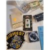 Image 2 : Misc. Items Fakes Nose Glasses, Pins