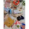 Image 4 : Misc. Items Fakes Nose Glasses, Pins
