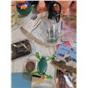 Image 7 : Misc. Items Fakes Nose Glasses, Pins