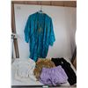 Image 1 : Golden Bee Kimona, Size 0 Pants & Shorts, Size 8 Sweater